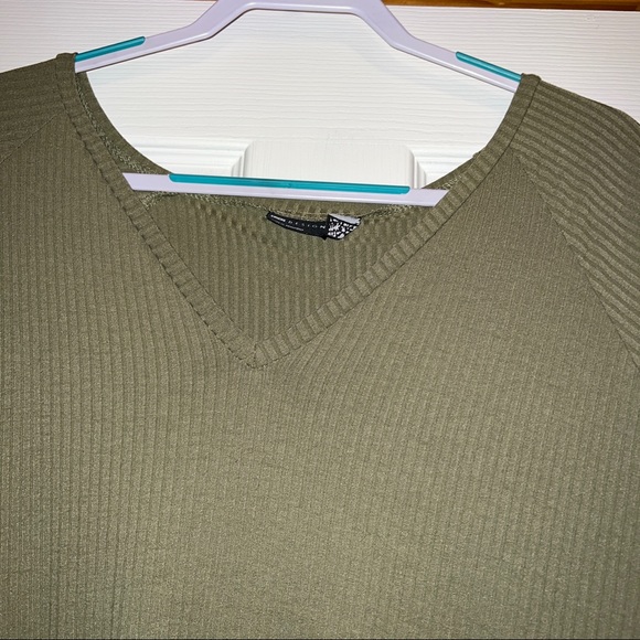 ASOS Oversized Olive Ribbed T-Shirt - Picture 5 of 7